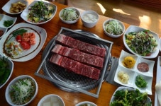 미식가들 입맛 사로잡은 바위섬가든 포천이동갈비맛집 등극