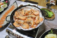소래포구 횟집 맛집 서천수산, 푸짐한 제철 싱싱한 대하와 꽃게로 고객들 줄이어