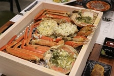 주말연휴 강릉 가볼만한 곳은? 겨울별미 대게 맛집으로 유명한 주문진 횟집 신대게나라