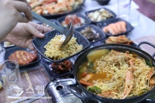 현지 유명 대게 감별사가 직접 운영하는 영덕대게 맛집 남은대게회, 추가 비용 없이 코스요리 제공