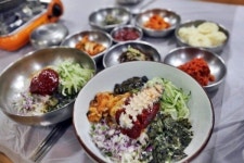 겨울여행지로 떠나기 좋은 포항 물회 맛집 오대양물회 비벼먹는 전국3대물회