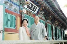 8. 부여 부소산 고란사