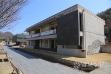 만해실천선양회, 동국대에 만해마을 기증