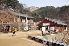 25. 홍성 용봉산 용봉사