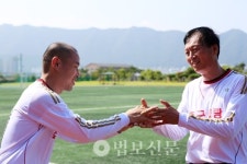 스님·거사 축구동호회 축구사랑
