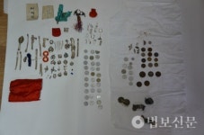 이천 영월암 대웅전 해체 중 상량유물 대거 발견