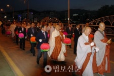 3000개 연등, 속초시 장엄