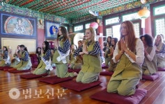 슈퍼탤런트월드 참가자들, 한국불교 체험