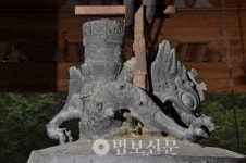 17. 범종에 달린 음통, 장식일까 기능일까?