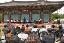 나한 주제로 김제 하소백련축제 개막