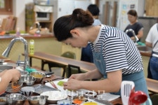 이주여성들 한식조리기능사 도전