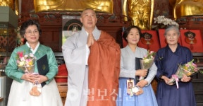 구례 화엄사, 1년여 불사로 후불탱화 '복장낭' 봉안