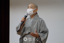 종로노인, 철저한 방역 속 백신 완료자 대상 첫 대면 특강