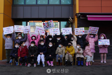 선재어린이집 원아들, 자선바자회로 기금 모아 양로원에 나눔