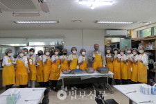 하계종합복지관, 학도암과 취약계층에 보양식 나눔