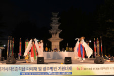 코로나 지친 마음 치유되길
