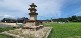 통일신라 경주 염불사지 삼층석탑 보물 지정 예고