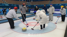 컬링으로 차별화 시도한 강원파라미타 이색 동계캠프 청소년포교 활력 UP