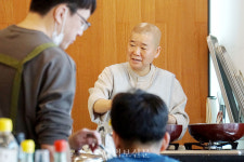 알록달록 사찰음식으로 오감 자극…호기심엔 장애가 없었다