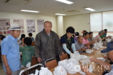 대전 죽림정사, 지역 어르신·장애인들 공양 대접
