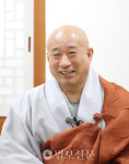 범어사 전 승가대학장 용학 스님