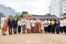 조계사, 제10회 연꽃축제 개막…마음의 평안 얻길