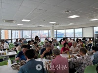 농선빛여울채종합사회복지관, 지역 어르신 100명에 보양식 제공