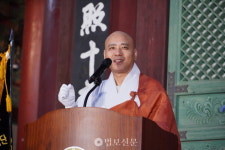 탄탄정토회포교수행공동체 | 3000여 포교사 철야정진 "불국정토 만들겠습니다"