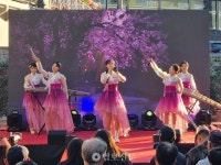 옥천암, 주민 쉼터-문화공간으로 성장 홍제천에 음악이 흐르다