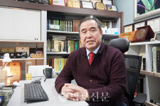 가장 낮은 곳서 가장 뜨겁고 열정적으로 피워낸 약사여래의 길