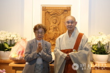도심 속 수행과 강의 부산 남천명상아카데미, 개원식 봉행