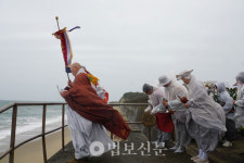 관음종 사회적 실천은 탈종교 시대의 모범 사례