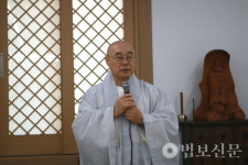 부산 대운사 주지 주석 스님, BBS부산불교방송 소년소녀합창단 후원금 전달