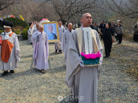 태조산 각원사 조실 경해법인 대종사 영결·다비식 엄수