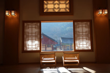 지리산 화엄사, 5개월 리모델링 마치고 템플스테이 재개