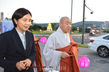 구례불교연합회 봉축점등식 봉행 평안·화합의 공동체 서원