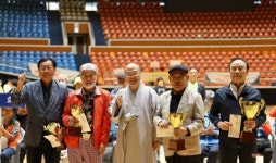 어르신들 웃음꽃 제주경로당 보치아대회 성료