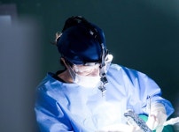 주위염 예방에 도움되는 헤리임플란트, 만족도 높이려면