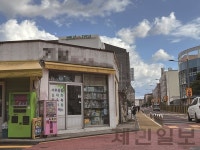 찾는 학생 없어요…학교 앞 문방구 존폐 위기