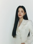 유아, 배우로 전향하며 새로운 도전 시작