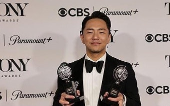 '어쩌면 해피엔딩' 박천휴, 토니상 극본상 및 작사·작곡상 수상