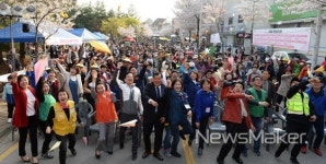 광산구, 벚꽃 만발한 신창동 웃음꽃 페스티벌 성료