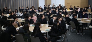 서울시 마포구 외국인 중학교 신입생 무상교복 지원