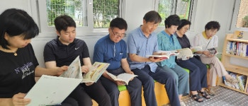 무안군 무안읍 버스승강장 작은도서관