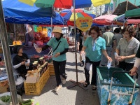 화순군자원봉사센터, 화순고인돌전통시장 찾아 생수 나눔 봉사 활동