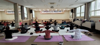 함평군, 어르신 건강 위한 청춘 한방(韓方) 컷! 실버요가교실 운영