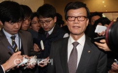 윤진식 의원 불법정치자금수수 의혹 … 충주총선 돌발변수