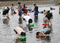 괴산 둔율올갱이 마을 경사났네
