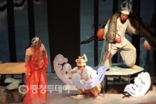 무대로 옮긴 할머니가 들려주던 옛날이야기
