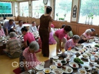 단양 장다리식당, 요양원 노인 보양식 제공